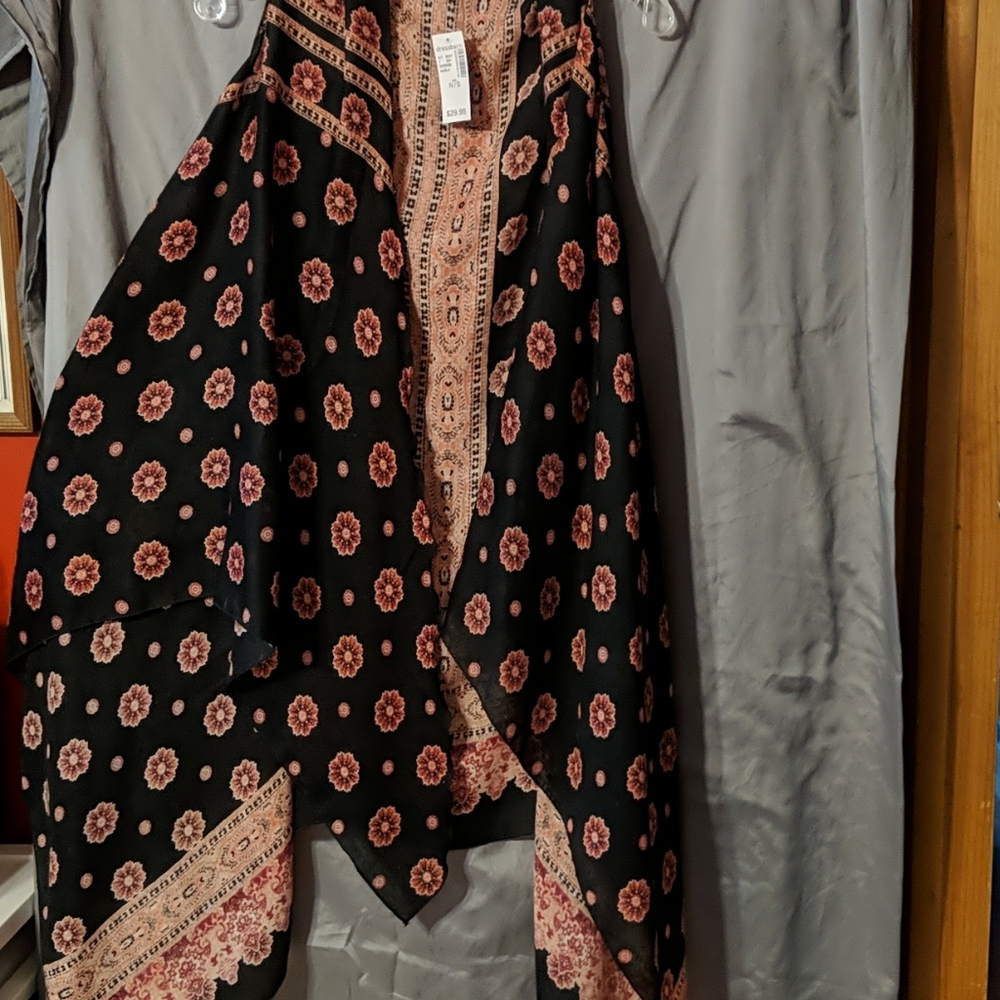 Lightweight Handkerchief cape